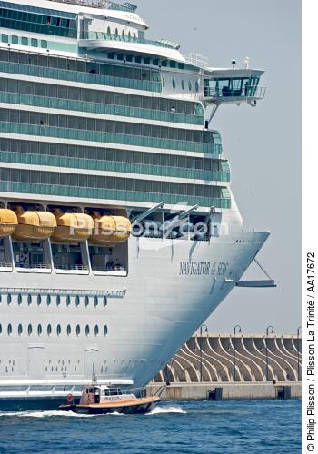 The cruise ship Navigator of the Seas - © Philip Plisson / Plisson La Trinité / AA17672 - Photo Galleries - Passenger Liner