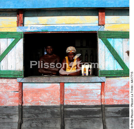 Salary in Madagascar. - © Philip Plisson / Plisson La Trinité / AA17715 - Photo Galleries - Woman