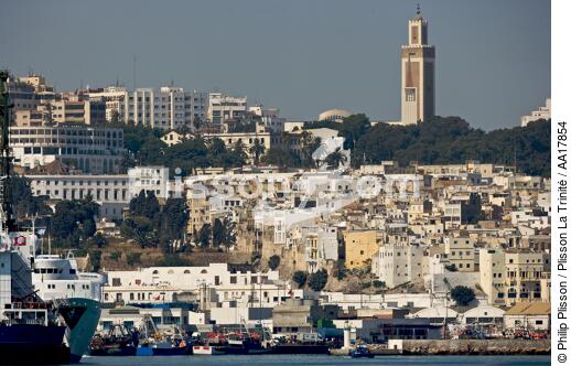 Tanger harbour - © Philip Plisson / Plisson La Trinité / AA17854 - Photo Galleries - Morocco