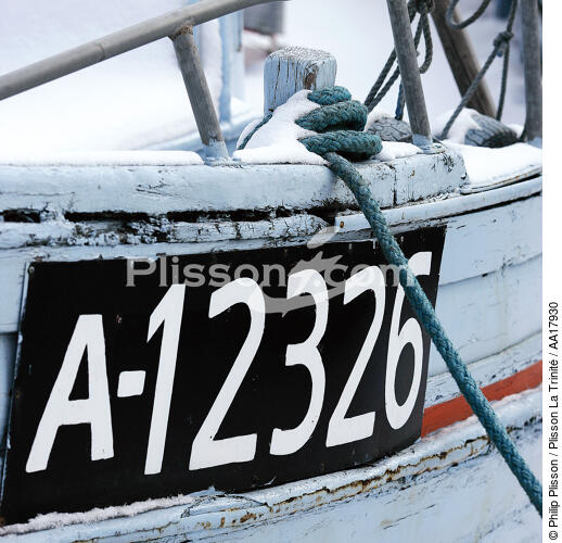Dans le port d'Helsinki. - © Philip Plisson / Plisson La Trinité / AA17930 - Nos reportages photos - Déco Marine