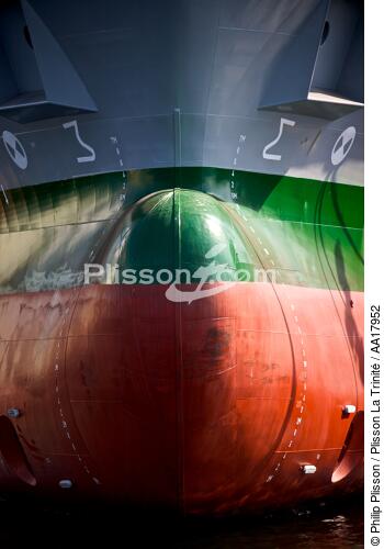 Vigo harbour - © Philip Plisson / Plisson La Trinité / AA17952 - Photo Galleries - Bow