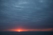Last moment © Philip Plisson / Plisson La Trinité / AA17962 - Photo Galleries - Sunset