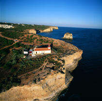 Ponta do Altar, Algarve, Portugal © Philip Plisson / Plisson La Trinité / AA17985 - Photo Galleries - Lighthouse [Por]