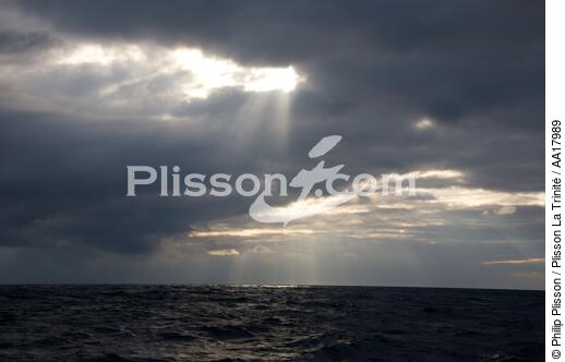 Gascogne golf - © Philip Plisson / Plisson La Trinité / AA17989 - Photo Galleries - Cloud