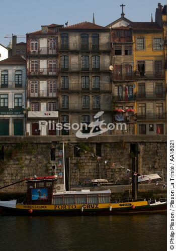 Sur les quais de Porto - © Philip Plisson / Plisson La Trinité / AA18021 - Nos reportages photos - Portugal
