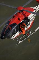 helicopter from Gironde pilotage © Philip Plisson / Plisson La Trinité / AA18035 - Photo Galleries - Land activity