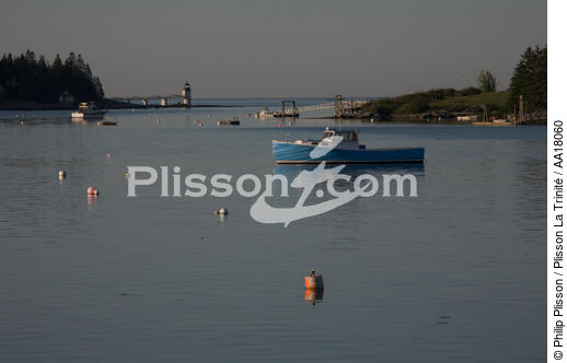 Port Clyde - © Philip Plisson / Plisson La Trinité / AA18060 - Photo Galleries - Calm sea