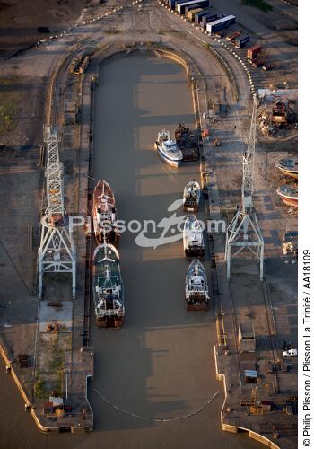 Port de Bassens, Bordeaux, Gironde - © Philip Plisson / Plisson La Trinité / AA18109 - Nos reportages photos - Chantier Naval