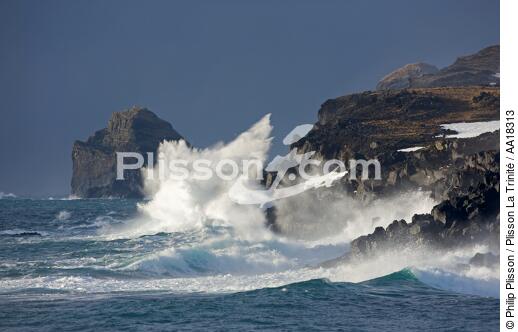 Les îles Westman en Islande. - © Philip Plisson / Plisson La Trinité / AA18313 - Nos reportages photos - Ile (Islande)