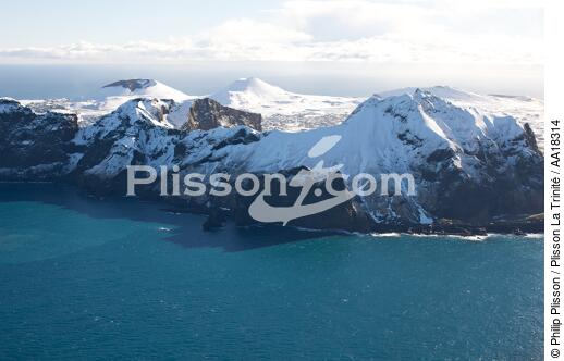 Les îles Westman en Islande. - © Philip Plisson / Plisson La Trinité / AA18314 - Nos reportages photos - Iles Westman