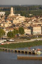 Pauillac en Gironde. © Philip Plisson / Plisson La Trinité / AA18346 - Nos reportages photos - Gironde
