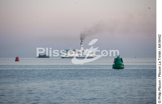 Plymouth - © Philip Plisson / Plisson La Trinité / AA18442 - Nos reportages photos - Mer calme