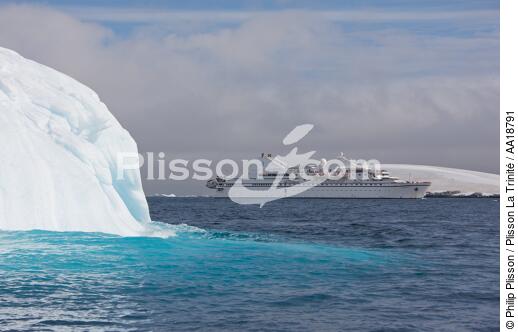Antarctique. - © Philip Plisson / Plisson La Trinité / AA18791 - Nos reportages photos - Glace