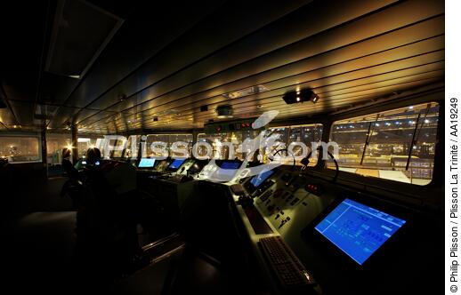 A bord d'un port-conteneur à Hong Kong - © Philip Plisson / Plisson La Trinité / AA19249 - Nos reportages photos - Le CMA CGM Marco Polo
