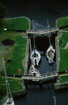A lock Crinan Canal © Philip Plisson / Plisson La Trinité / AA19475 - Photo Galleries - Lock