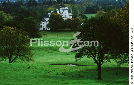 Blair Castle, home of the Duke of Atholl - © Philip Plisson / Plisson La Trinité / AA19581 - Photo Galleries - Scotland