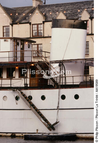 A ship in Scotland - © Philip Plisson / Plisson La Trinité / AA19589 - Photo Galleries - Scotland
