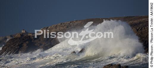 La côte sauvages de Quiberon - © Philip Plisson / Plisson La Trinité / AA19642 - Photo Galleries - Storm at sea