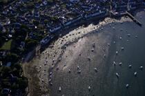 Locmariaquer. © Philip Plisson / Plisson La Trinité / AA20251 - Nos reportages photos - Morbihan [Golfe du]