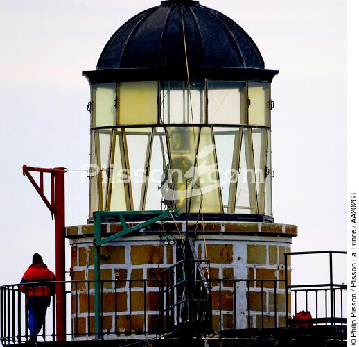 The lantern of Ar Men lighthouse - © Philip Plisson / Plisson La Trinité / AA20268 - Photo Galleries - Square format