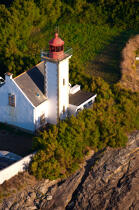 Lighthouse Pointe des Chats, Groix island. © Philip Plisson / Plisson La Trinité / AA20399 - Photo Galleries - Chats [Headland of]