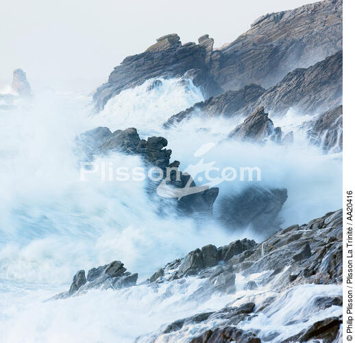 Quiberon, wild coast. - © Philip Plisson / Plisson La Trinité / AA20416 - Photo Galleries - Wave