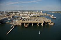 Base sous-marine de Lorient Keroman. © Philip Plisson / Plisson La Trinité / AA20587 - Nos reportages photos - Lorient