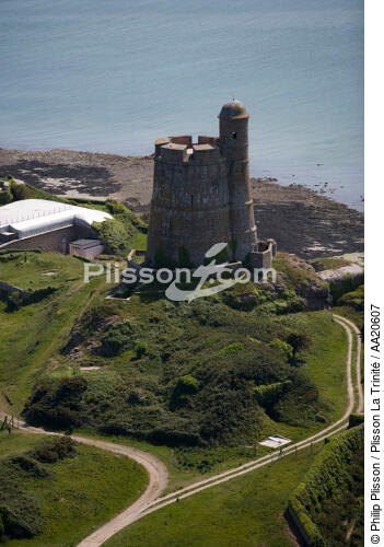 Le fort de la Hougue. - © Philip Plisson / Plisson La Trinité / AA20607 - Nos reportages photos - Manche [La]