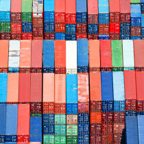 Containers. © Philip Plisson / Plisson La Trinité / AA20630 - Photo Galleries - CMA CGM Marco Polo