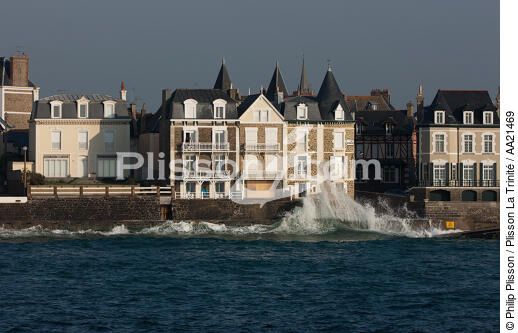 Saint-Malo. - © Philip Plisson / Plisson La Trinité / AA21469 - Photo Galleries - Emerald Coast [The]