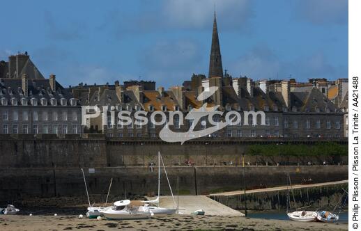 Saint-Malo. - © Philip Plisson / Plisson La Trinité / AA21488 - Photo Galleries - Site of Interest [35]