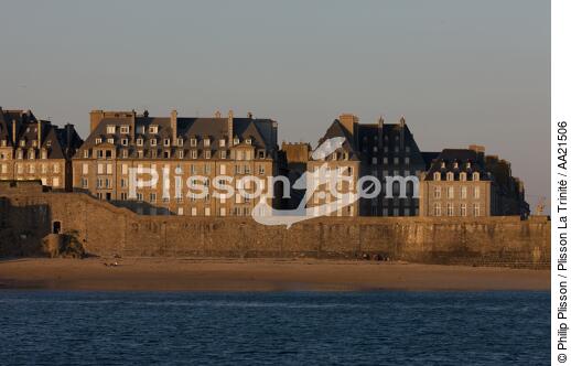 Saint-Malo. - © Philip Plisson / Plisson La Trinité / AA21506 - Nos reportages photos - Rempart