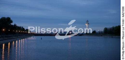 Honfleur. - © Philip Plisson / Plisson La Trinité / AA21696 - Photo Galleries - Night