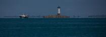 Le phare Le Herpin vu de Cancale. © Philip Plisson / Plisson La Trinité / AA21776 - Nos reportages photos - Ille & Vilaine