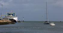 Ouistréham. © Philip Plisson / Plisson La Trinité / AA22214 - Photo Galleries - Ferry boat