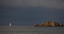 Le phare de la Pierre de Herpin. © Philip Plisson / Plisson La Trinité / AA22371 - Nos reportages photos - Phare [35]