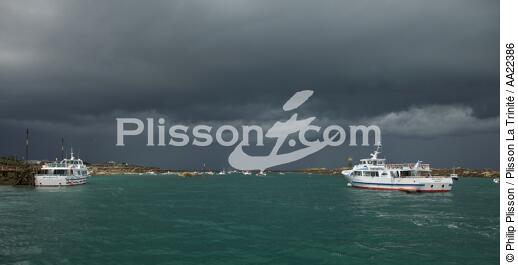 Chausey. - © Philip Plisson / Plisson La Trinité / AA22386 - Photo Galleries - Mail boat