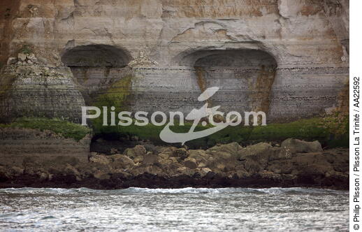 Falaises à la Pointe du Hoc. - © Philip Plisson / Plisson La Trinité / AA22592 - Nos reportages photos - Pointe du Hoc