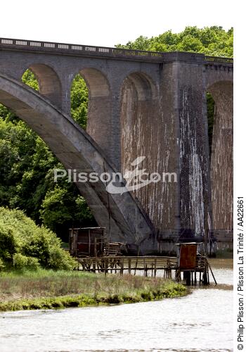 Sur les bord de Rance - © Philip Plisson / Plisson La Trinité / AA22661 - Nos reportages photos - Pont de Lessard