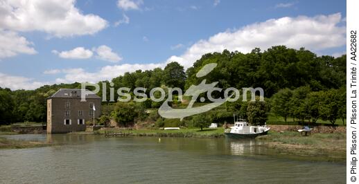 Le Moulin de Rochefort à Plouer-sur-Rance. - © Philip Plisson / Plisson La Trinité / AA22682 - Nos reportages photos - Moulin