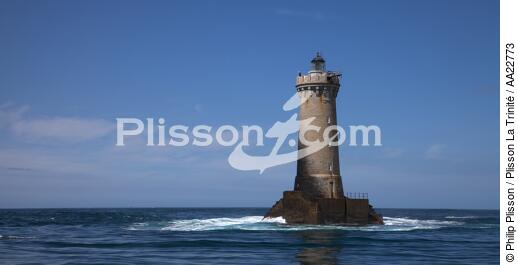 Le phare du Four. - © Philip Plisson / Plisson La Trinité / AA22773 - Nos reportages photos - Phare [29]