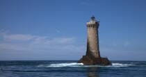 Le phare du Four. © Philip Plisson / Plisson La Trinité / AA22773 - Nos reportages photos - Mer calme