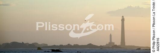 Le phare de l'île Vierge - © Philip Plisson / Plisson La Trinité / AA22816 - Nos reportages photos - Phare [29]