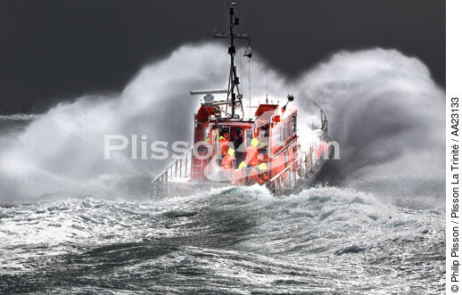 Le canot SNSM Amiral de Tourville - © Philip Plisson / Plisson La Trinité / AA23133 - Nos reportages photos - SNSM