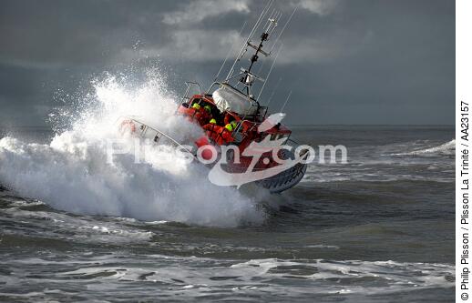 Lifeboat of Oleron island. - © Philip Plisson / Plisson La Trinité / AA23157 - Photo Galleries - Sea Rescue