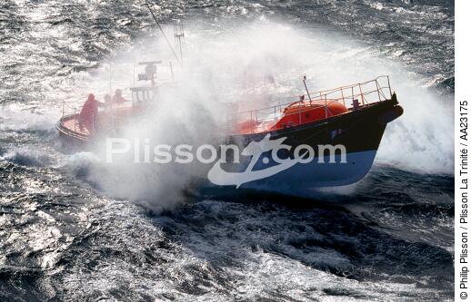 Canot de sauvetage - SNSM - © Philip Plisson / Plisson La Trinité / AA23175 - Nos reportages photos - Sauvetage en mer