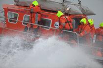 Canot de sauvetage - SNSM © Philip Plisson / Plisson La Trinité / AA23177 - Nos reportages photos - Mer agitée