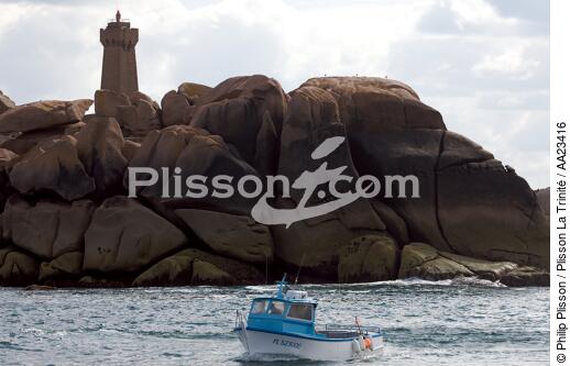 Ploumanac'h on the pink granite coast. - © Philip Plisson / Plisson La Trinité / AA23416 - Photo Galleries - Lighthouse [22]