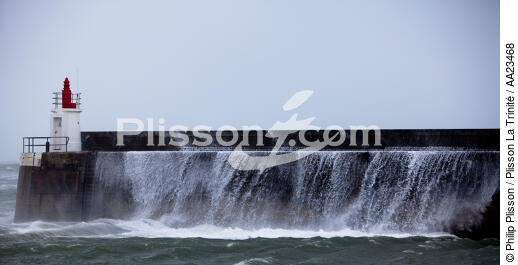 Coup de vent sur Quiberon - © Philip Plisson / Plisson La Trinité / AA23468 - Nos reportages photos - Môle
