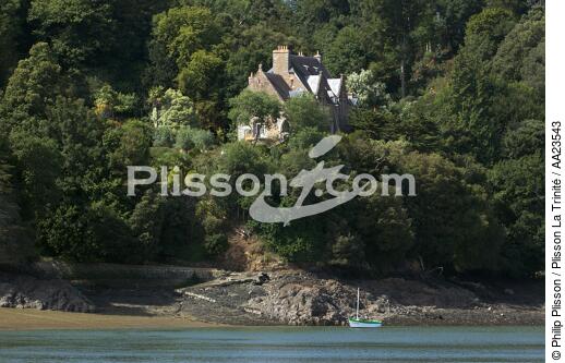 On the Jaudy river. - © Philip Plisson / Plisson La Trinité / AA23543 - Photo Galleries - From Paimpol to Sept-Iles